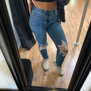American Eagle Mom Jean